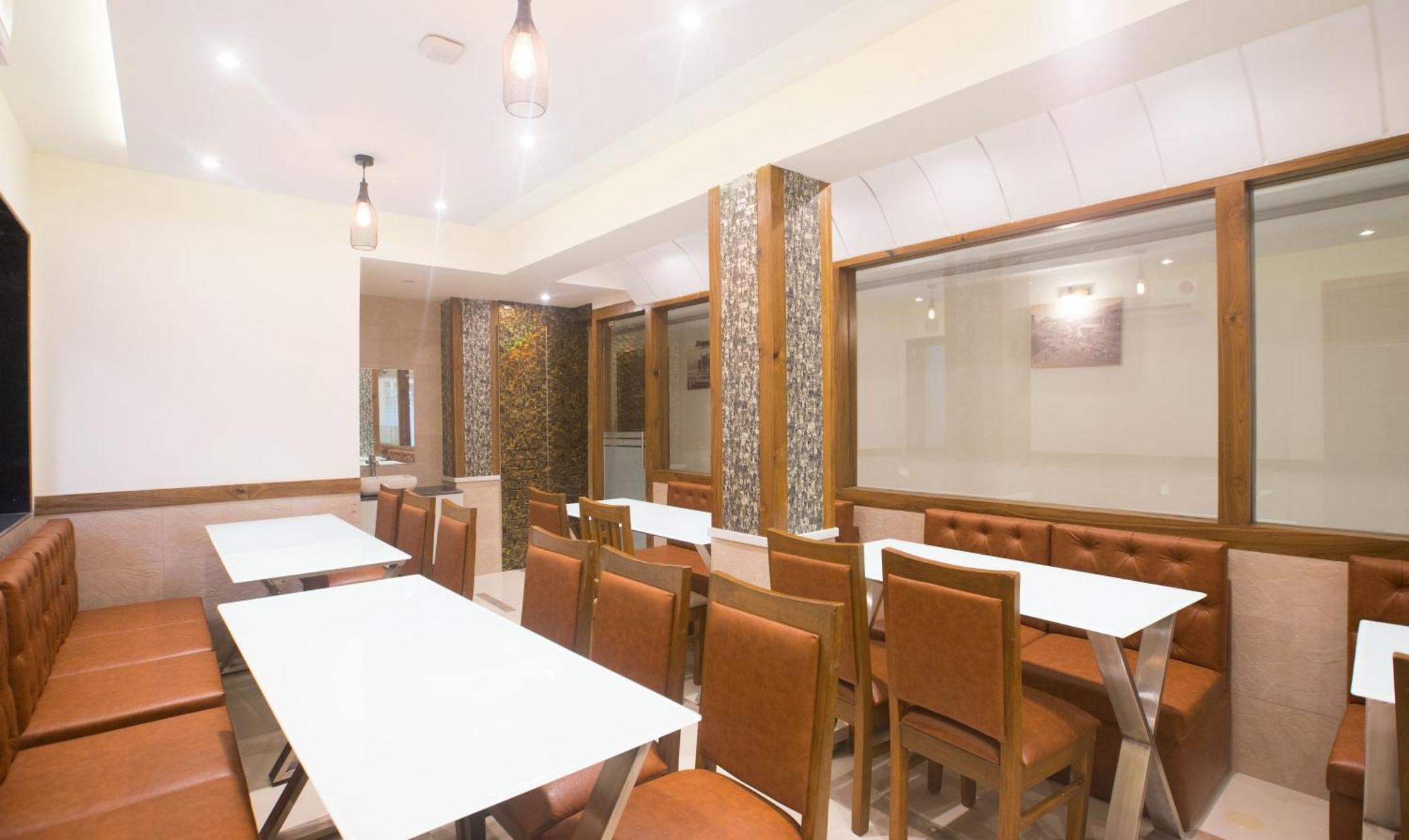 Treebo Amber International Mumbai International Airport T2 — Photos 3